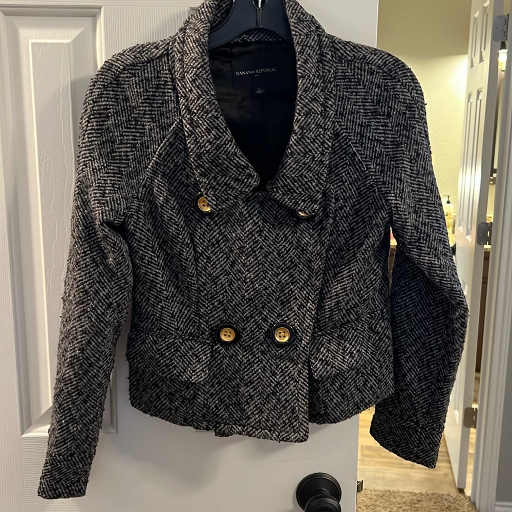 Banana Republic short jacket/coat black with gray size x-small.